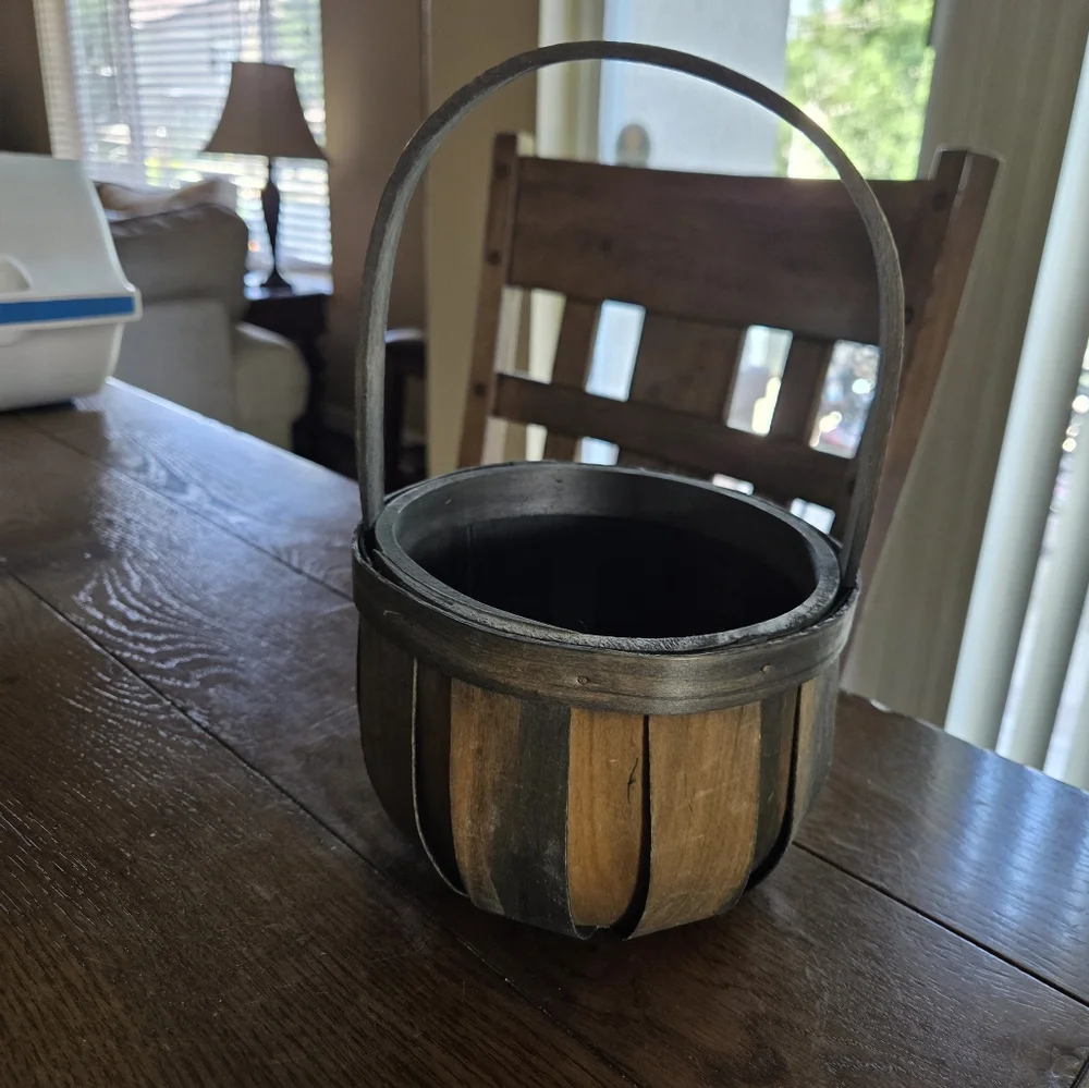 Dark Stained Wooden Slat Basket   Great For Fall